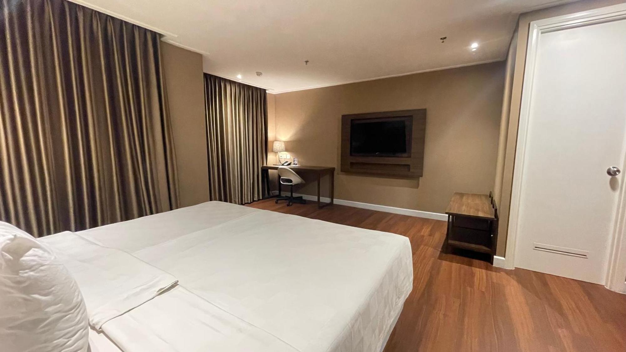 Swiss-Belcourt Serpong Ngoại thất bức ảnh